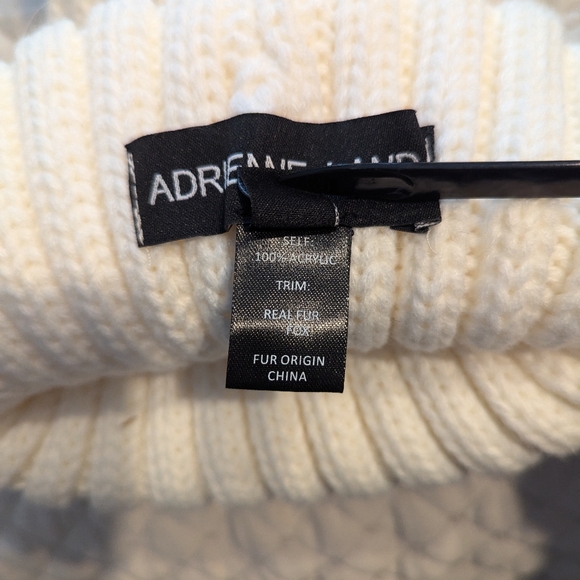 NWOT ADRIENNE LANDAU Cable Knit Pom Hat Beanie Fox Fur Cream - Picture 4 of 4